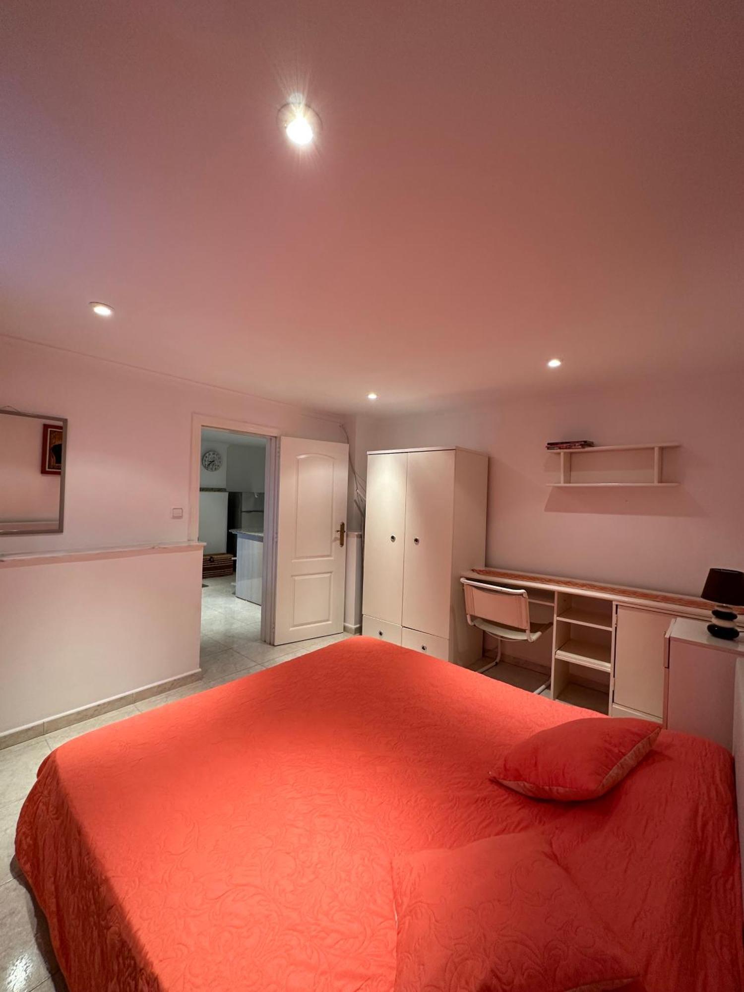 Apartamentos En La Villa Con El Territorio Comun En カルプ エクステリア 写真