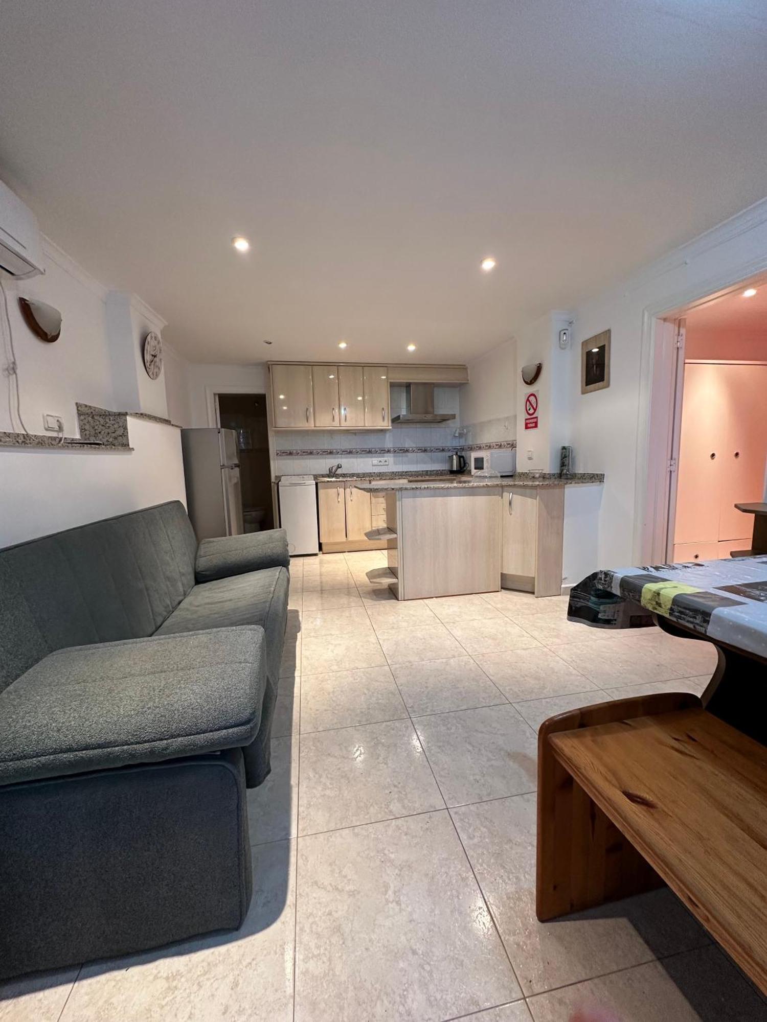 Apartamentos En La Villa Con El Territorio Comun En カルプ エクステリア 写真